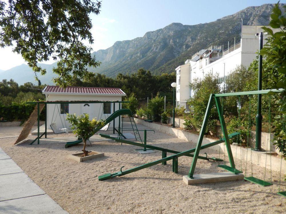 Hotel Lukas Gradac  Εξωτερικό φωτογραφία